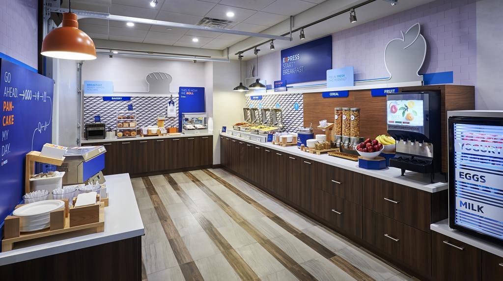 Holiday Inn Express Niagara-On-The-Lake By Ihg Exterior foto